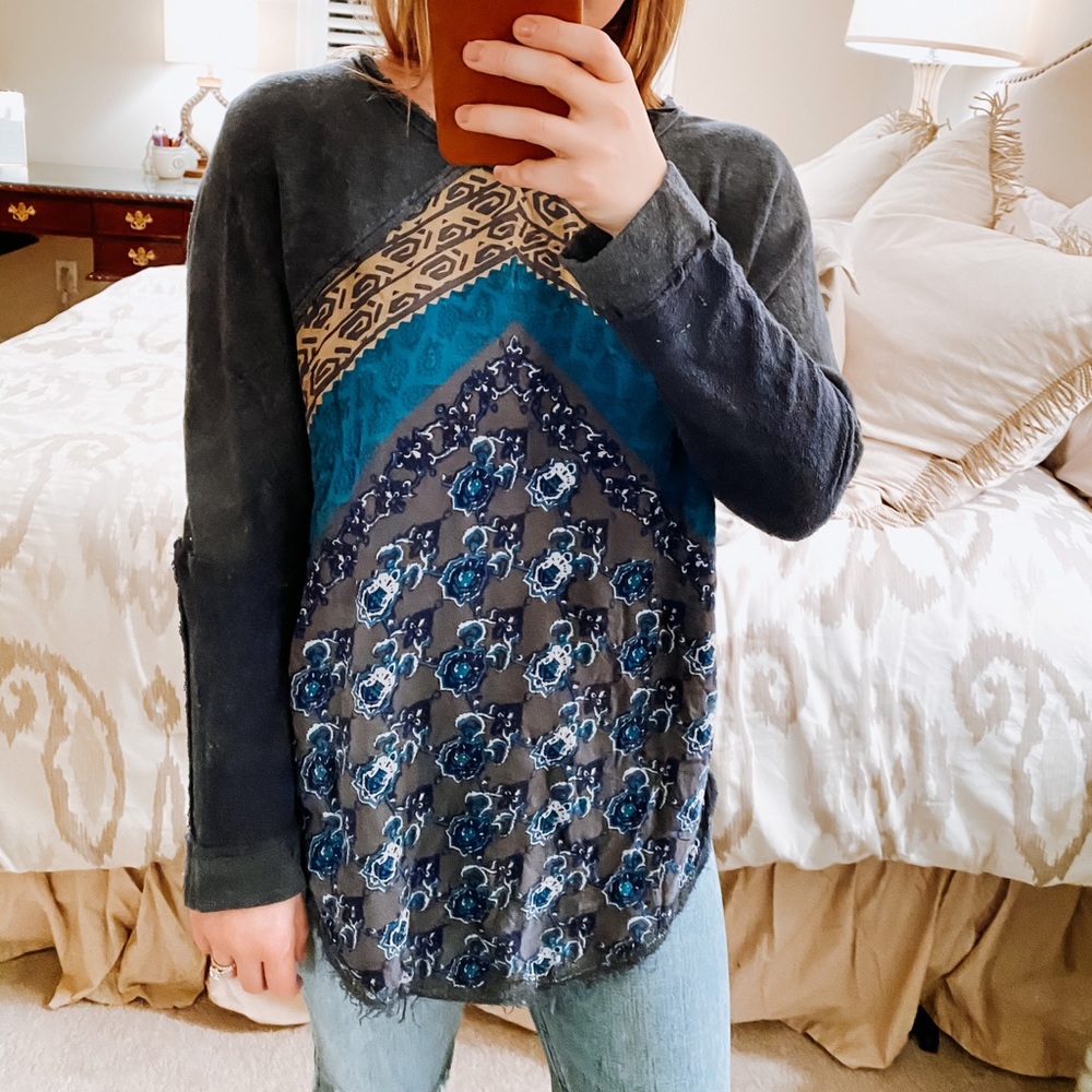 Free people sweatshirt
